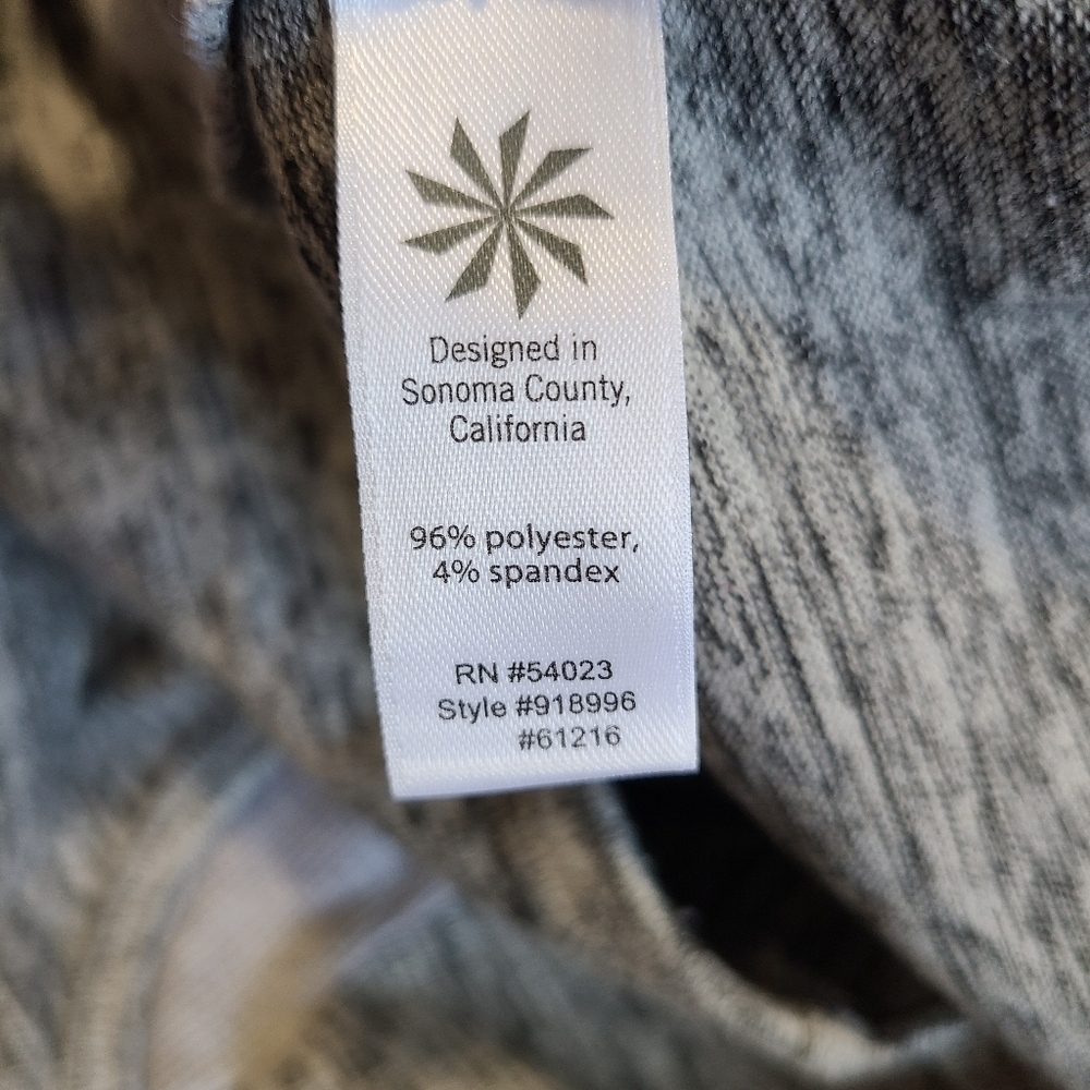 Athleta Batwing and Robin Sweater - Picture 6 of 8